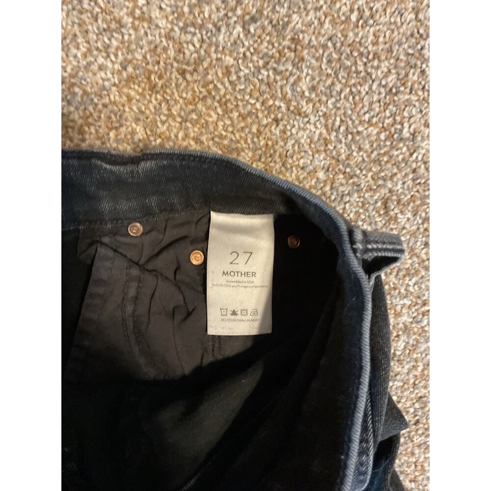 Mother Denim "The Weekender Flare Fray Hem Jean. Black Washed Denim. Size 27 - Picture 7 of 7